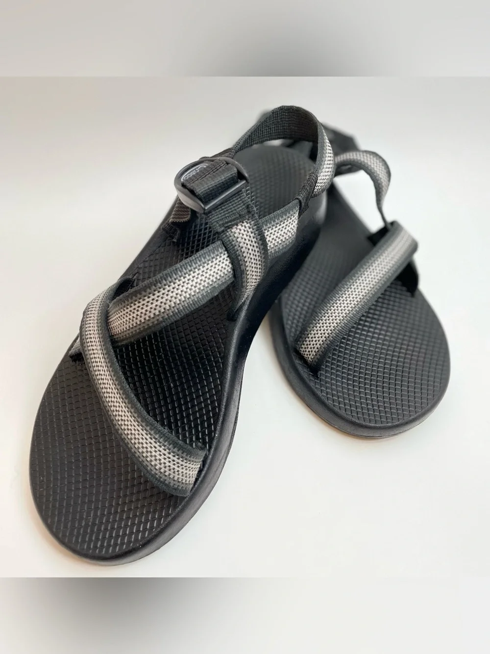 Chaco Z/Cloud Hiking Sport Sandals Black Gray Adjustable Straps Outdoor Sz 11